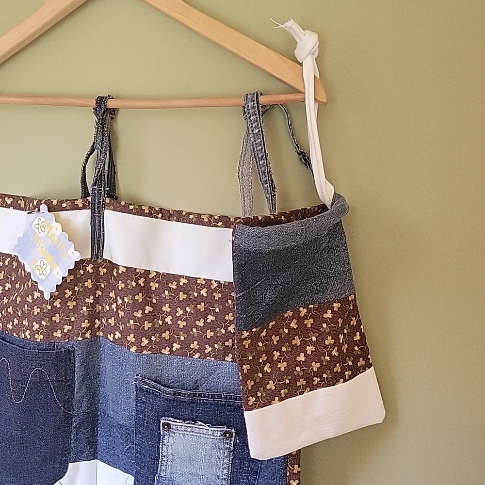 HAND CRAFTED Organizer UPCYCLED Blue Denim Pocket Brown Floral Hanging 29 X20 In